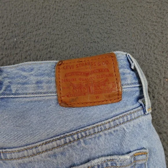 Levis 501 Premium Shorts Womens 29 Light Wash Distressed Denim Cutoff Frayed Hem - Picture 3 of 8